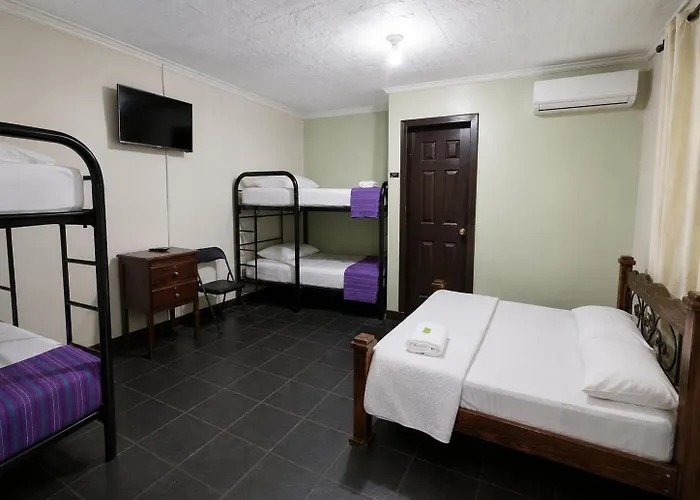 Hotel El Tucan Alajuela