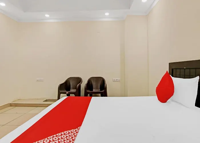 Hotel O Vibhu Residency Near Noida Sector 81 Metro Station