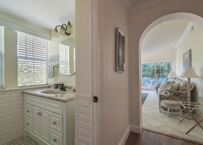 Banyan House Vacation Rentals