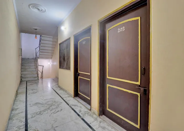 Oyo Flagship Nitin Guest House