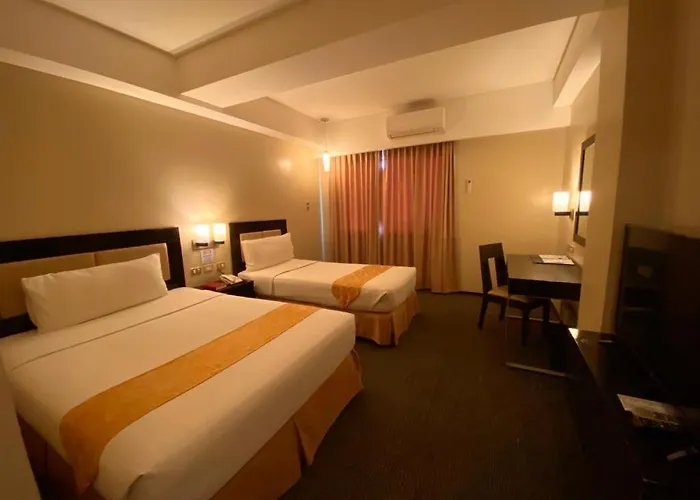 Mallberry Suites Business Hotel