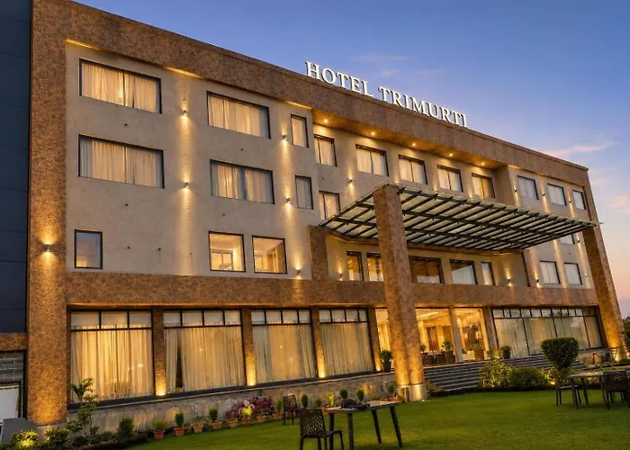 Hotel Trimurti Ayodhya