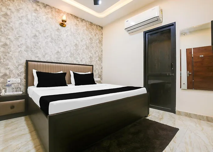 Hotel O Royal A