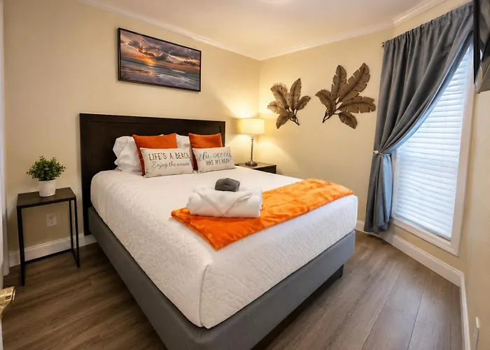 Reduced Fall And Winter Rates! Enjoy Sunsets From Your Balcony Or The Heated Pool!