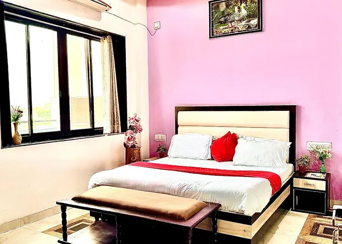 Hotel Pratap Palace