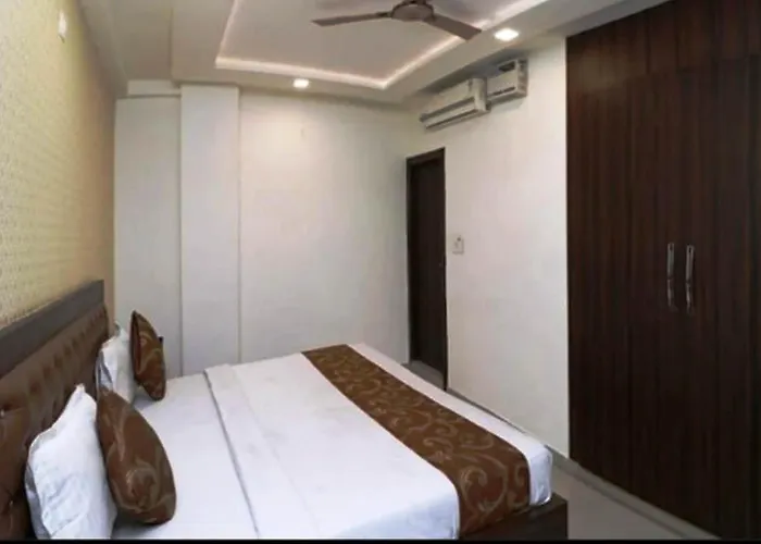 Hotel Boston Affordable Stays - #Parking #Fullyac #Best Rated Location #Modern Boutique Property