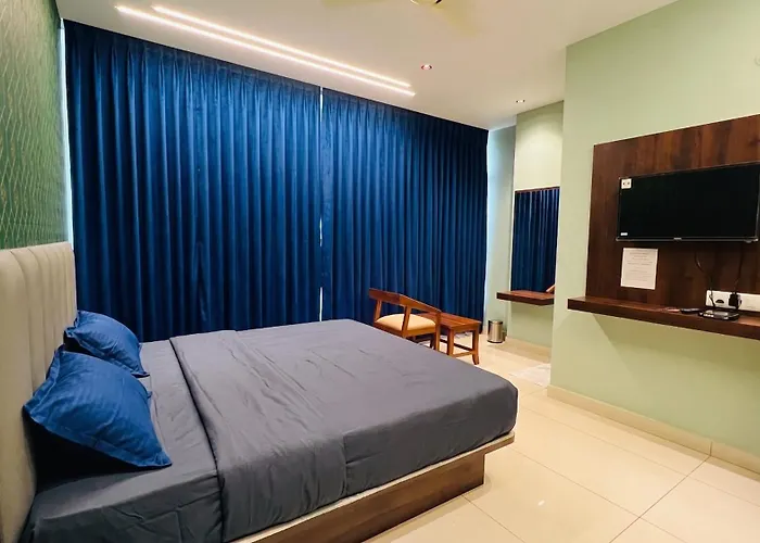 Fabhotels Royal Haven