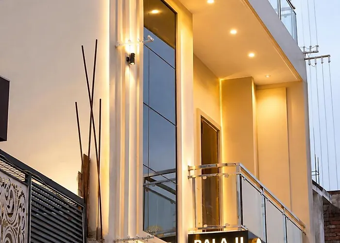 Hotel Bala Ji Palace Near Shree Ram Mandir