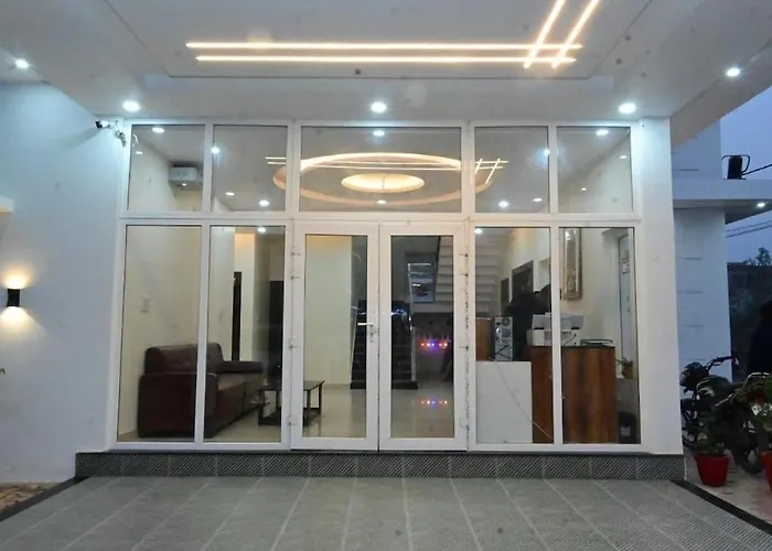 Hotel Rudraksha Premier Ll Pick And Drop Available