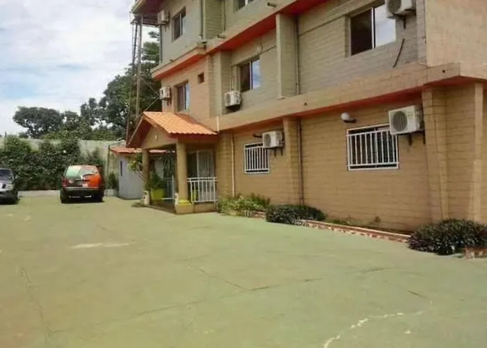 Zambezi Hotel