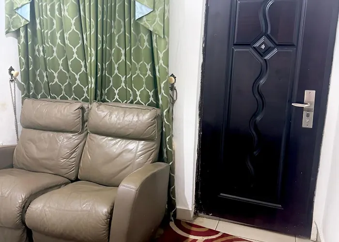 O Ansah Plaza Lodge