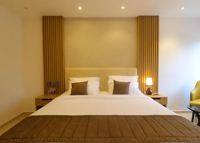 Hotel Grand Serene