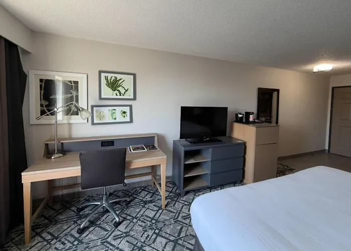 Country Inn & Suites By Radisson, Novi, Mi
