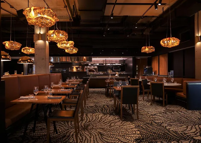 Amora Hotel Adelaide