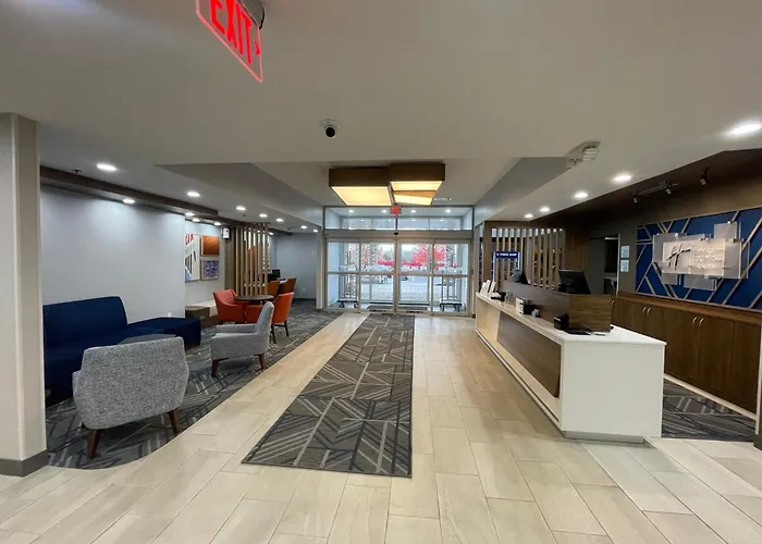 Holiday Inn Express Hotel & Suites Waterford By Ihg