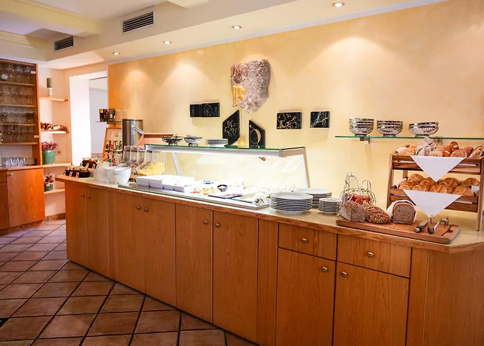 Gruber'S Garni & More