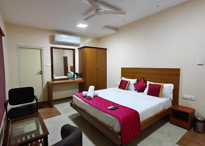 Gsilver Ss Hotels - Business Class Rooms Near Tirupur Railway Station & Kadharpet