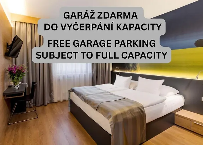 Expo Hotel
