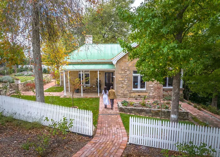 Mount Lofty House Adults Retreat - Enjoy 21 Signature Inclusions