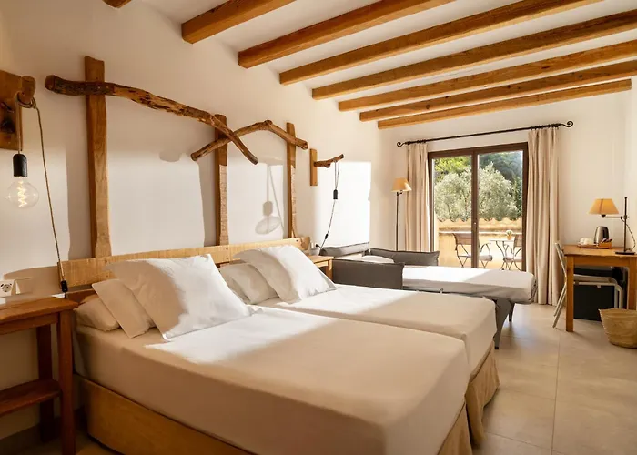 Hotel Es Port