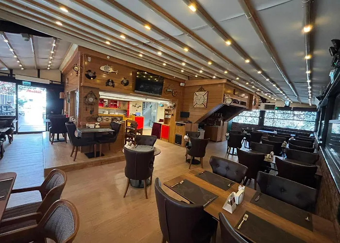 Endglory Hotel