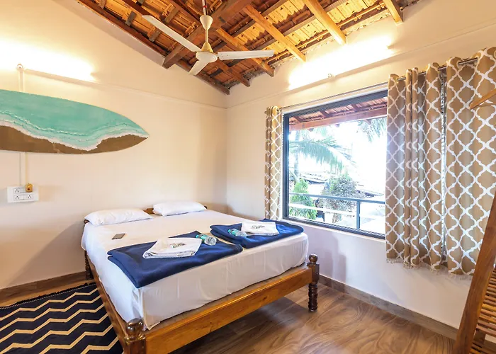 Sunset Cafe Beach Stay