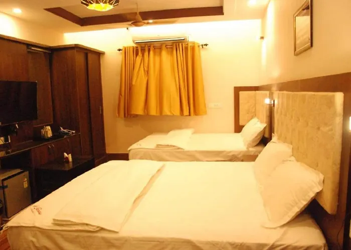 Le Emerald Residency