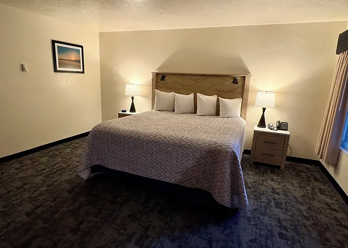 Clover Creek Inn