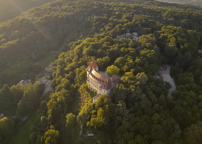 Zinar Castle