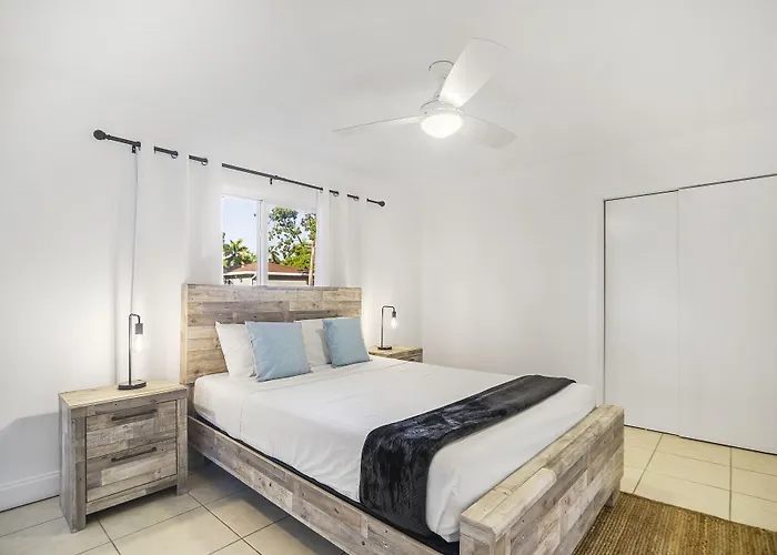 Alani Bay Premium Condos