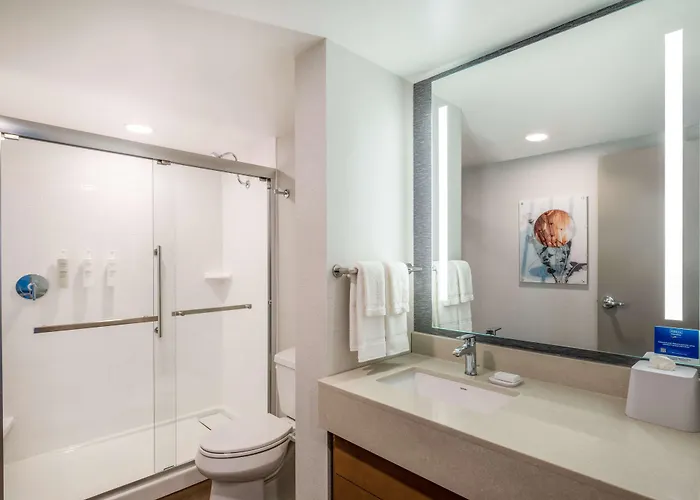 Homewood Suites By Hilton Toledo Downtown