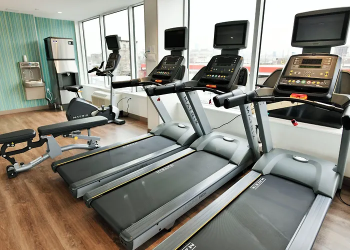 Holiday Inn Express & Suites Jersey City - Holland Tunnel By Ihg