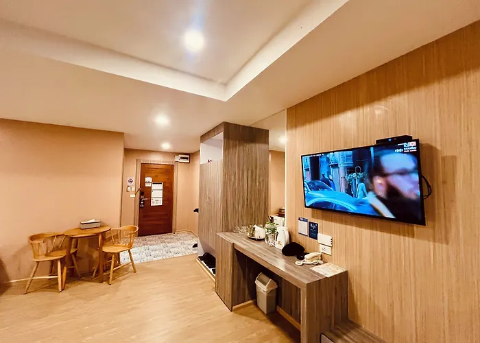 Usabai Riverside Boutique Hotel