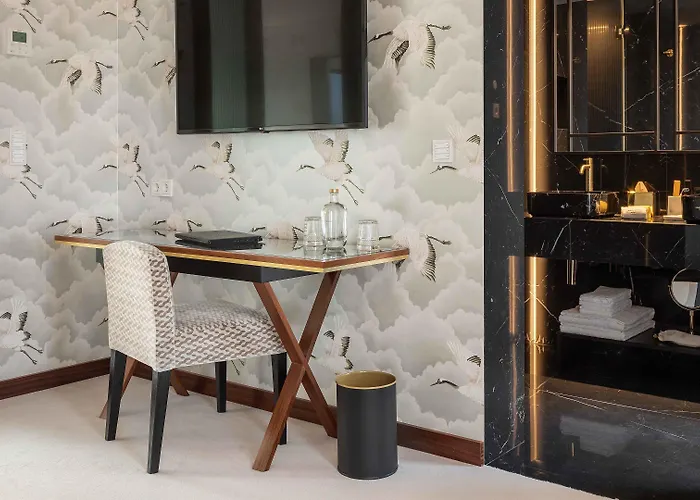 Wine & Books Porto Hotel - Small Luxury Hotels Of The World