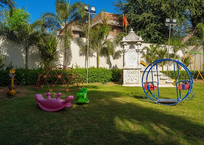 Hotel Chandrawati Palace