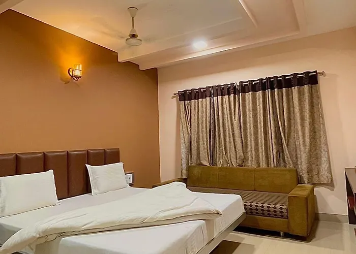 Hotel Ashapura Palace