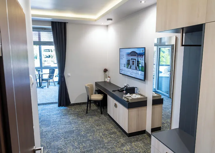 Hotel Garzon Plaza