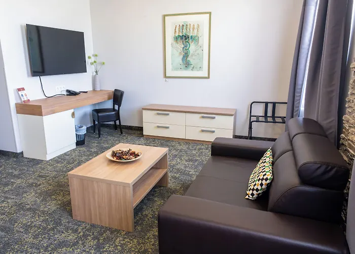 Hotel Garzon Plaza