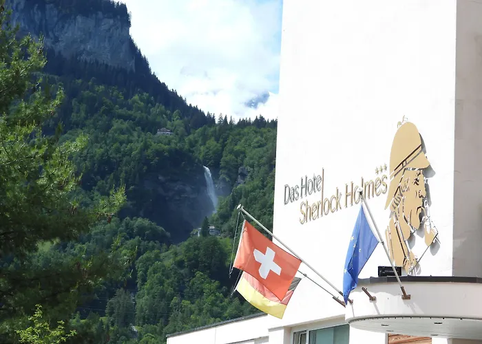 Hotel Sherlock Holmes&Khana Restaurant nur 200 m zur Gondelbahn Hasliberg
