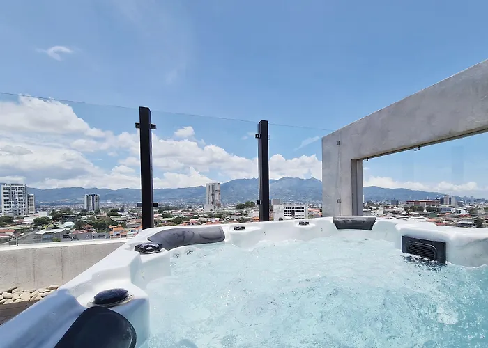 Bee Suites Escalante - San Jose