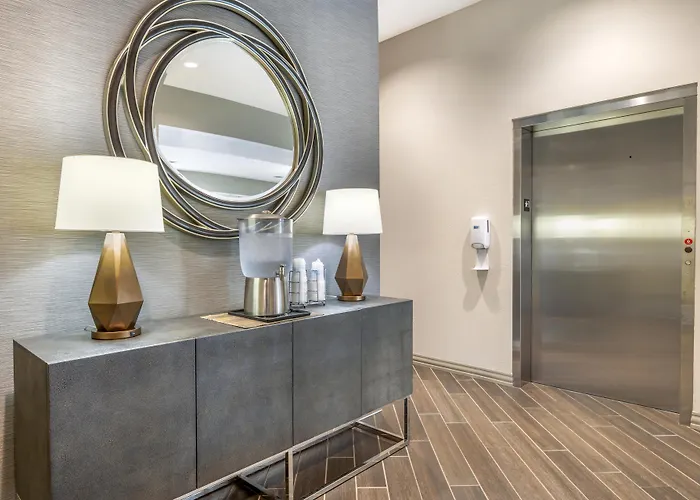 Best Western Plus Parkside Inn&Suites