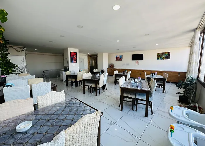 Toprak Hotel