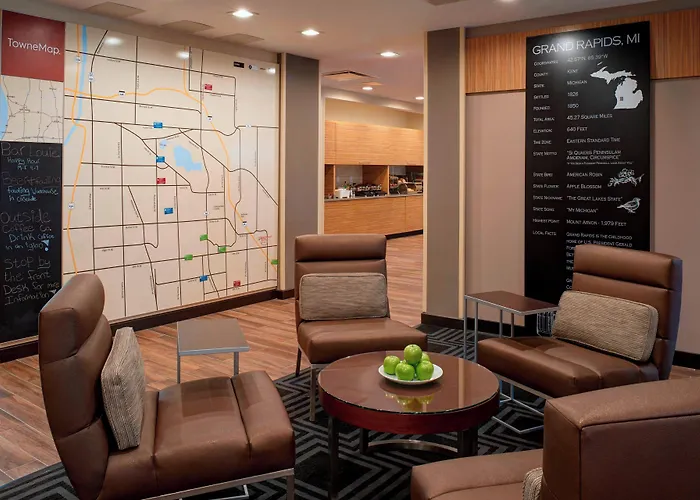 Towneplace Suites By Marriott Grand Rapids Airport