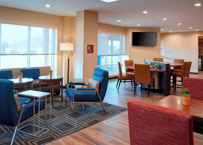 Towneplace Suites By Marriott Grand Rapids Airport