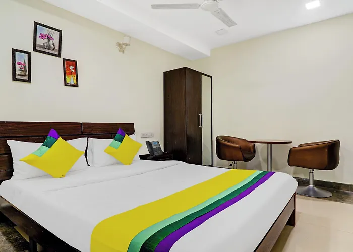Itsy Hotels Infinity, Hitech City
