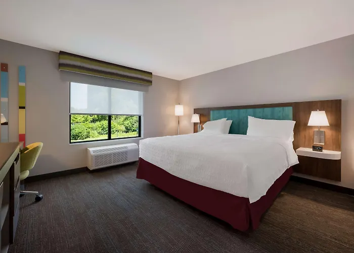 Hampton Inn By Hilton Detroit Southfield