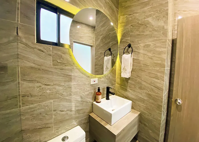Maidy Luxury Hotel