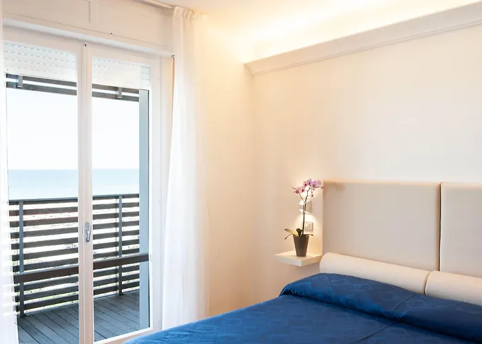 Kiss Beachfront Hotel&Restaurant