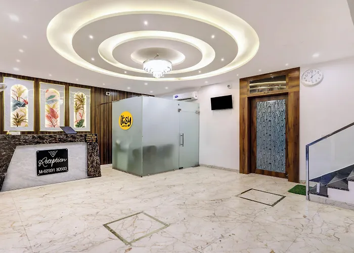 Itsy Hotels Vedansh