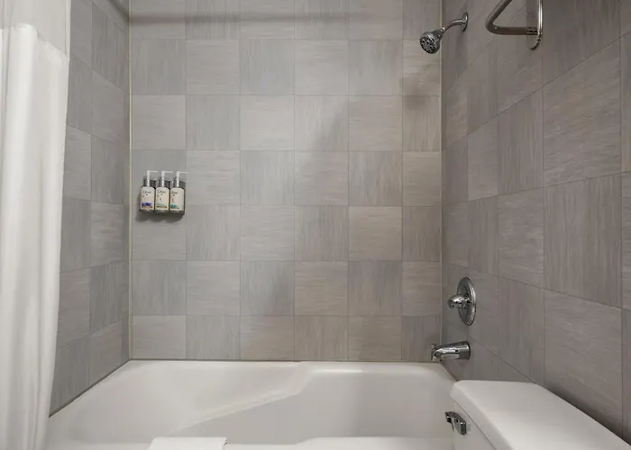 Garner Hotel North Bergen - Nyc Gateway By Ihg